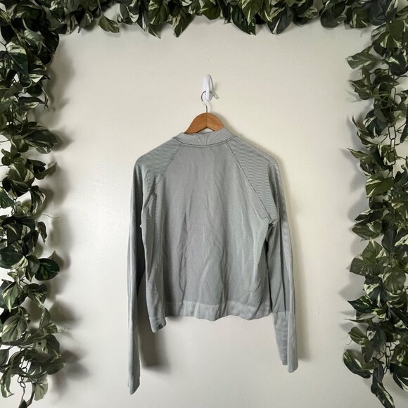 Lululemon Athletic Rest Less Cropped Half Zip Jacket Grey Sage Size 14 - Picture 2 of 8